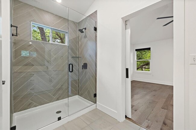 Building Photo - 4602 Mt Vernon Dr