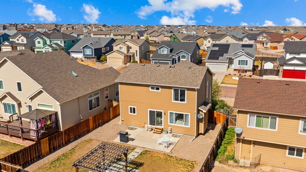 Building Photo - 9466 Shinnecock Ct