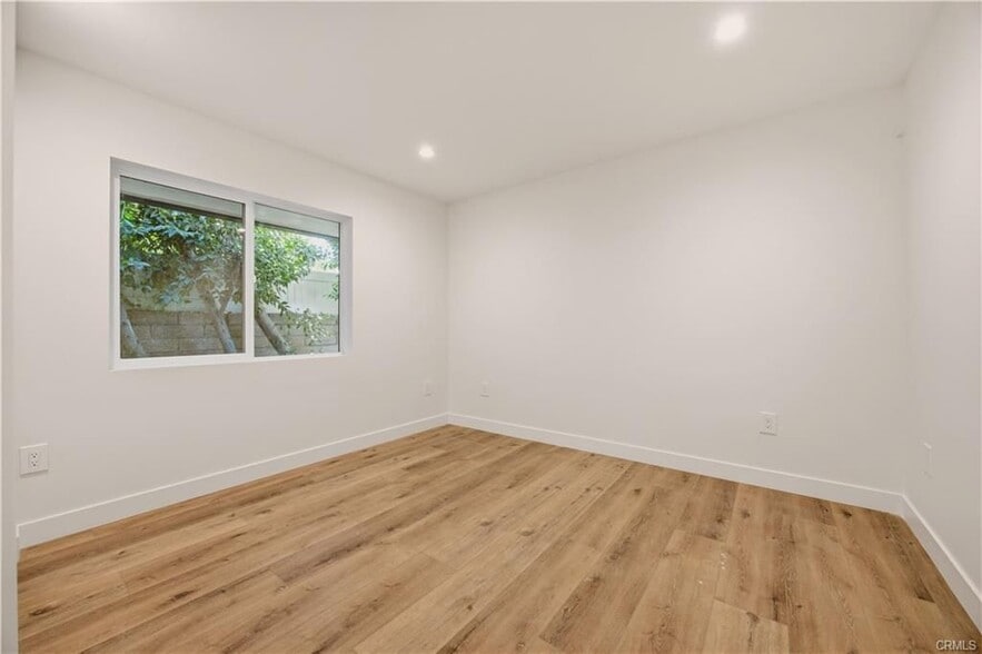 Building Photo - 17024 Parthenia St