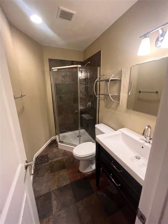 Building Photo - 1038 E 43rd St