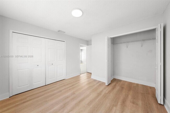 Building Photo - 31 NW 108th Ct