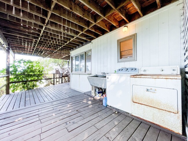 Building Photo - 2333-ST