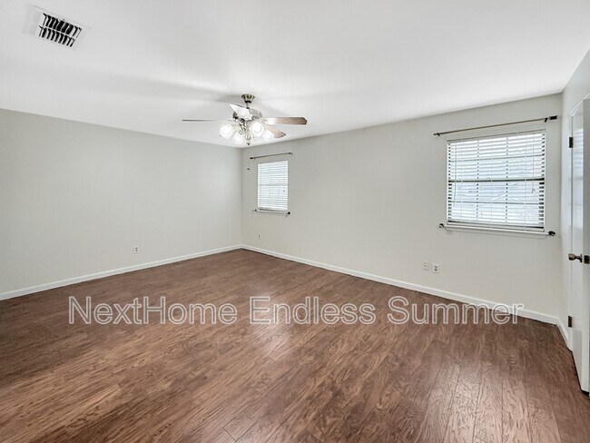 Building Photo - 10879 Cabbage Pond Ct