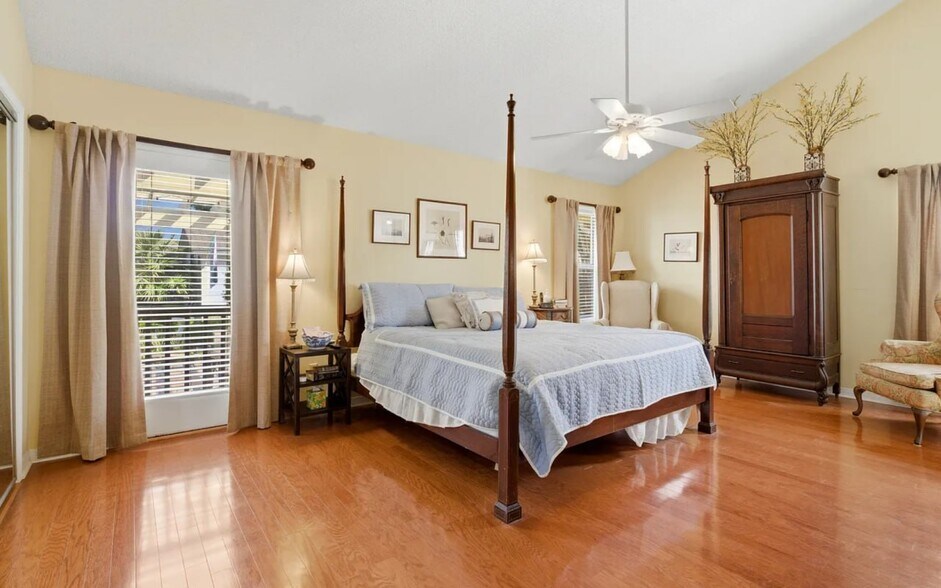 Building Photo - 11243 Merganser Way