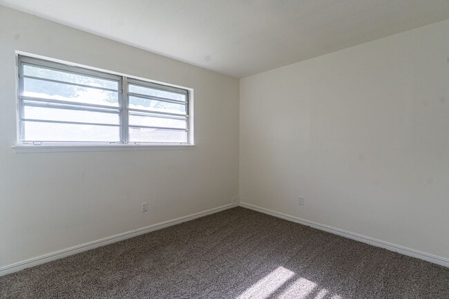Building Photo - 4 Bedroom Rent to Own Home Available!