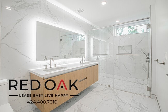 Building Photo - 1415 Reeves St