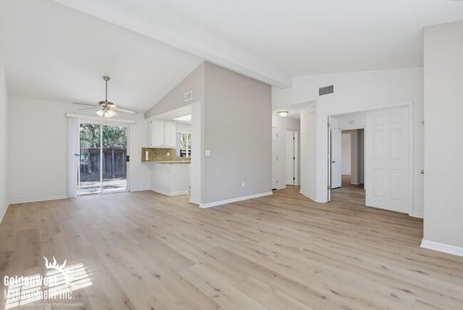 Building Photo - Charming 3Bdm 2Ba Home with Modern Updates and Private Outdoor Space in Gated Commnity!