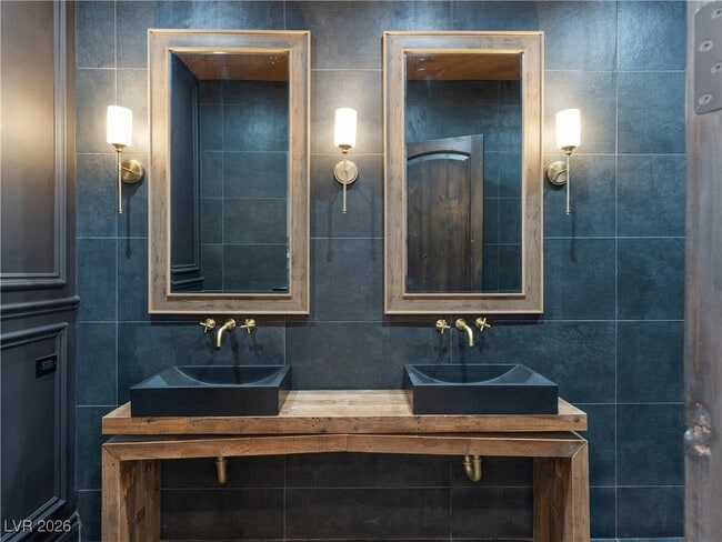 Building Photo - 190 Inveraray Ct