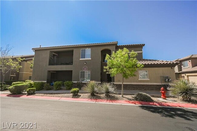 Building Photo - Beautiful townhouse for Rent!