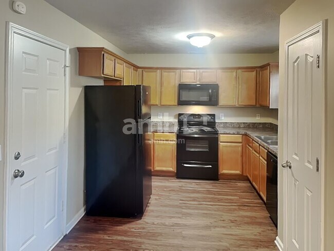 Building Photo - 111 Dreville Dr