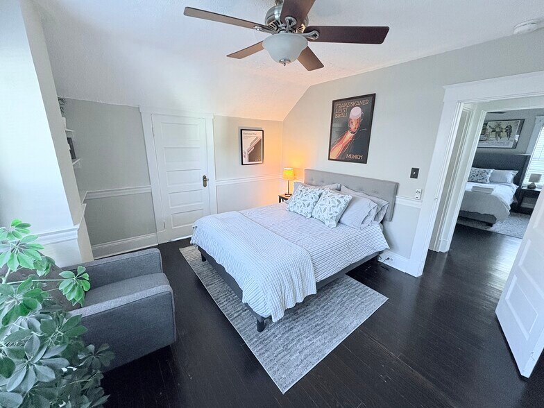 Building Photo - 2733 Willard Ave