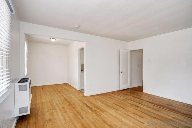 Building Photo - 4515 Wilson Ave