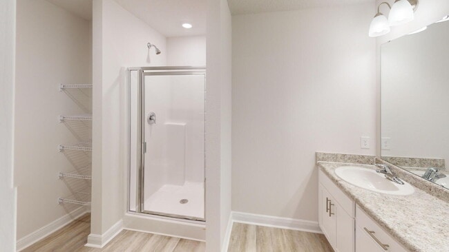 Building Photo - 710-E Giese Ln