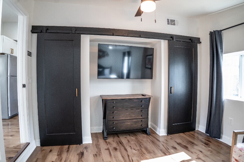 Building Photo - 3720 Taft Ave