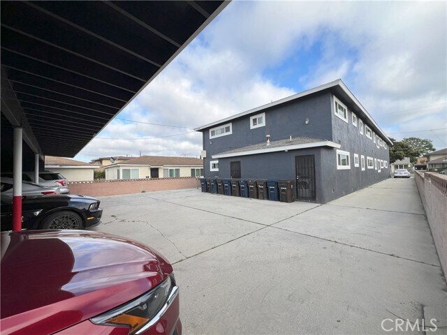 Building Photo - 4059 W 142nd St