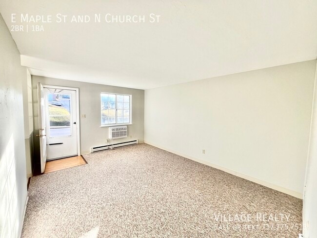 Building Photo - 361 E Maple St