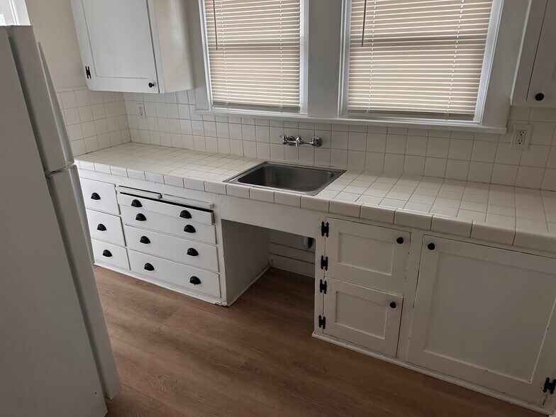 Building Photo - 815 Lime Ave