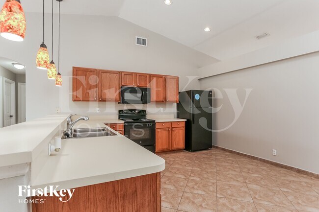 Building Photo - 1168 SW Idol Ave