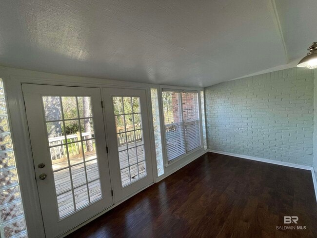 Building Photo - 353 S School St