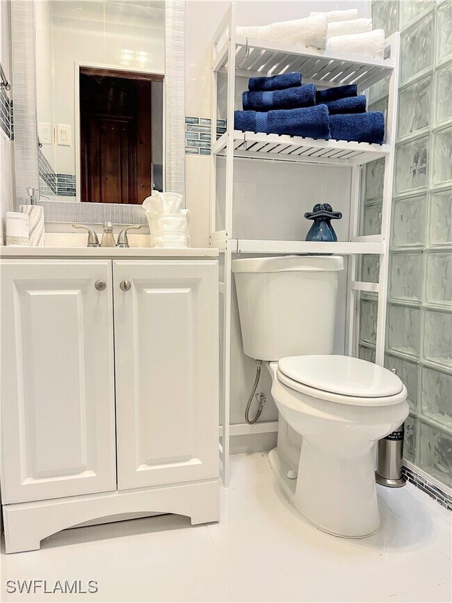 Building Photo - 317 Nature View Ct