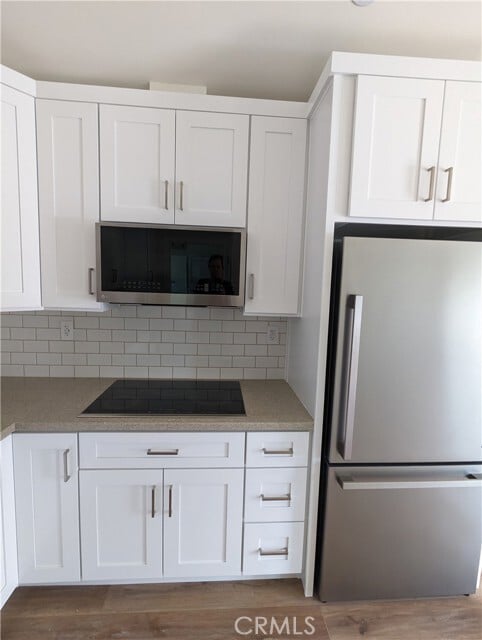 Building Photo - 1211 N Maple St