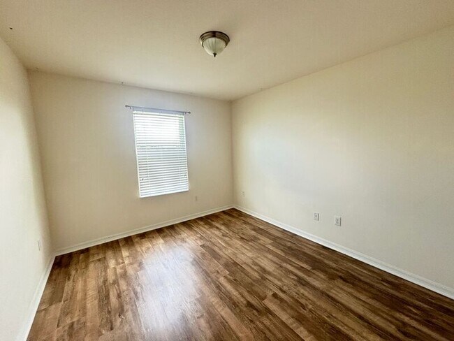 Building Photo - 10126 Celtic Ash Dr