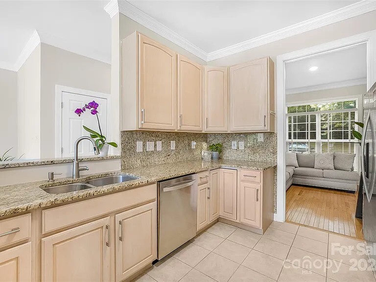 Building Photo - 6221 Padget Parrish Ct