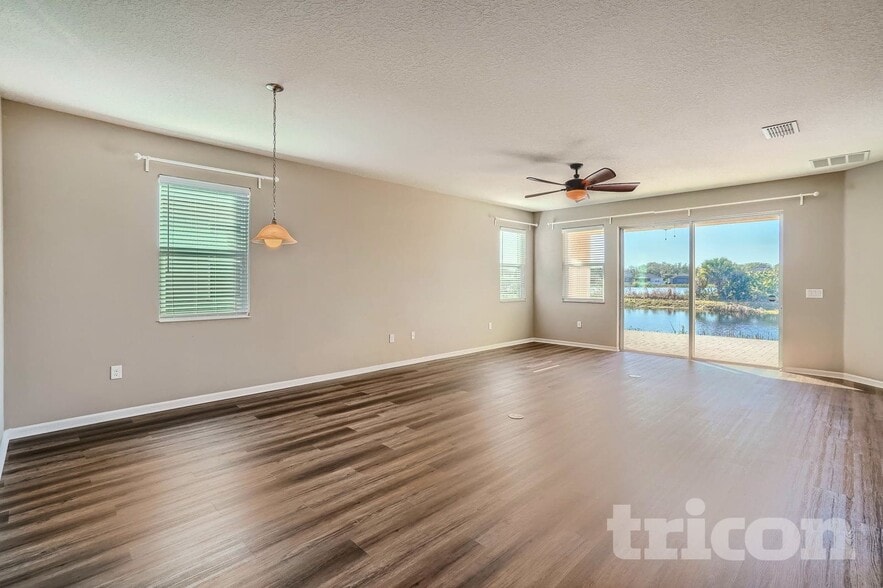 Building Photo - 10514 Medford Lakes Dr