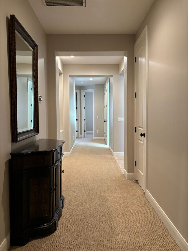 Building Photo - Short term lease! Coral Canyon on Golf Course with POOL- FURNISHED & PARTIALLY FURISNHED OPTION