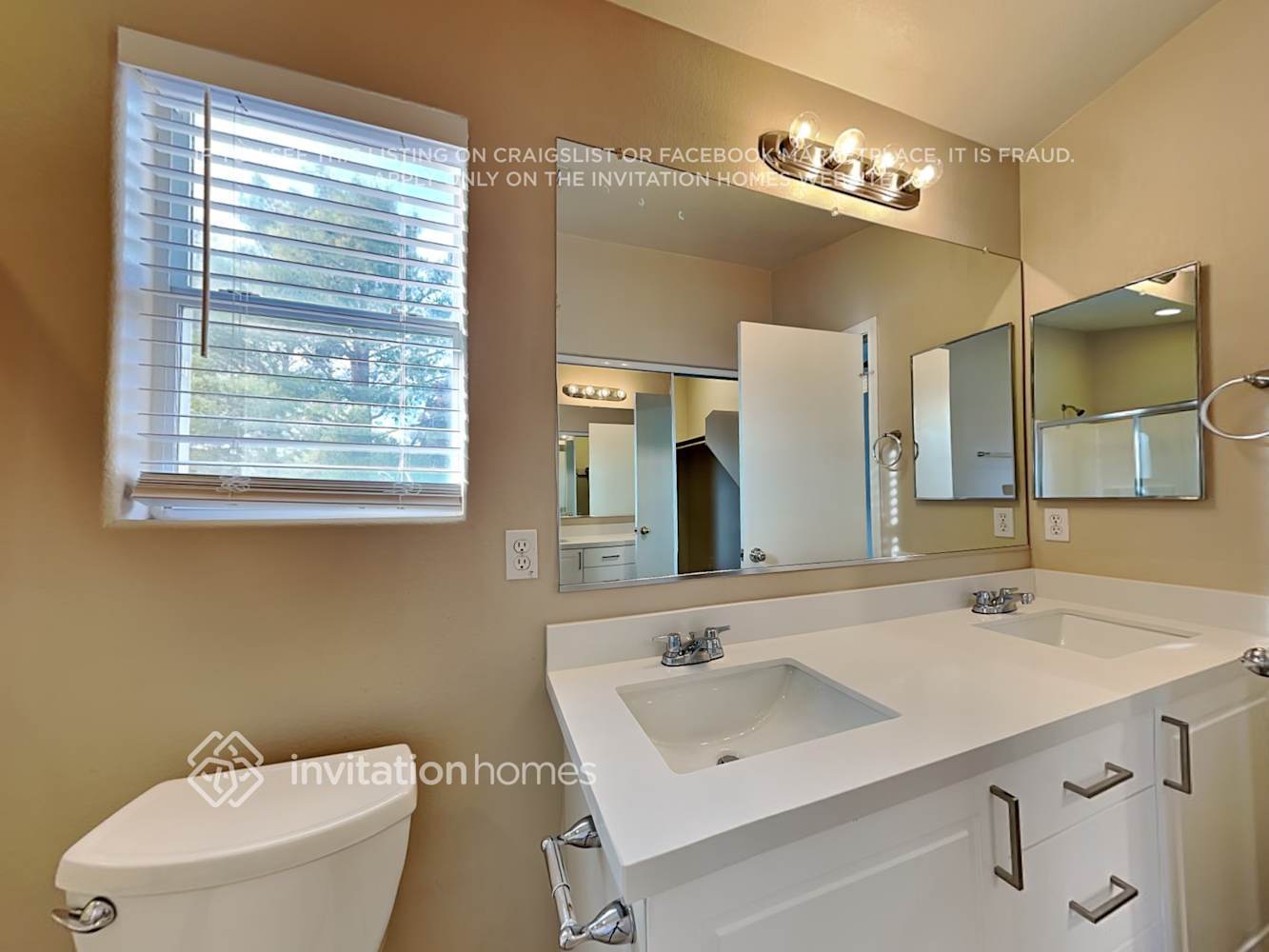 Building Photo - 456 Lava Beds Way