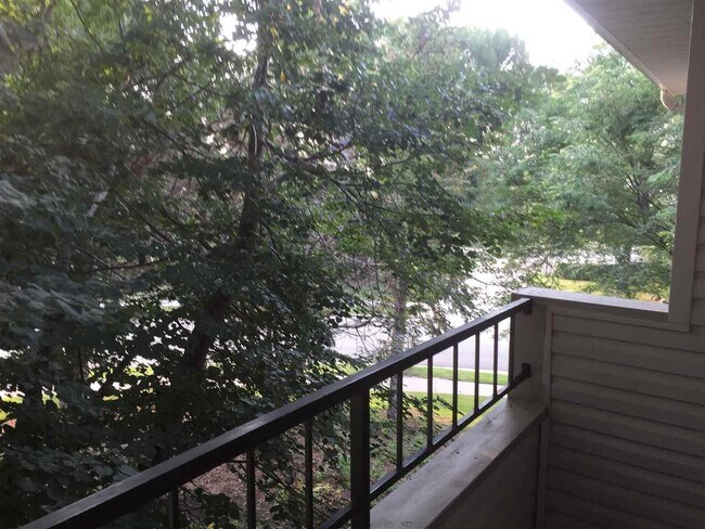 Building Photo - 2125 Luann Ln