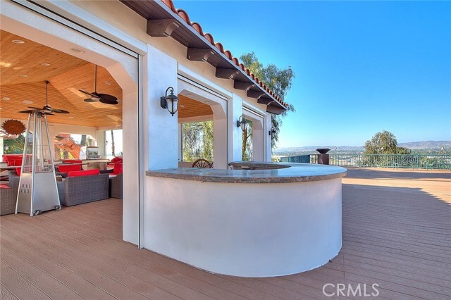 Building Photo - 145 S Vista Grande