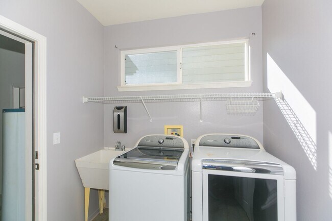 Building Photo - Ewa by gentry - Sonoma: 4-bed, 2.5 bath SF...