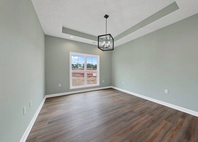 Building Photo - 2583 Cedrus Ave
