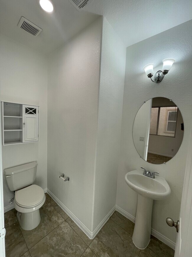 Building Photo - 243 Sweet Spot St