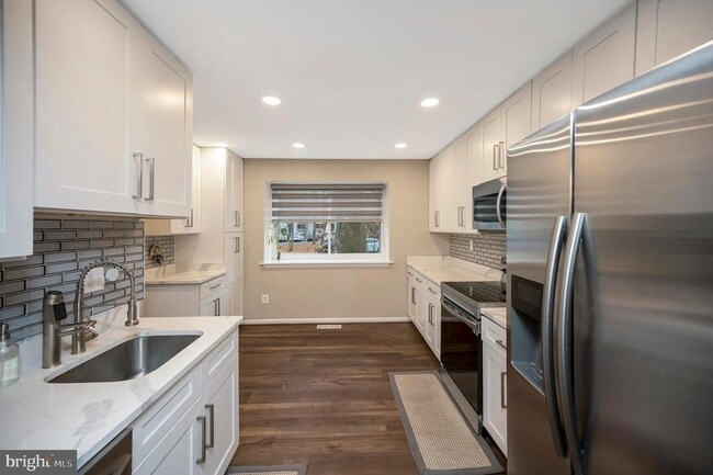 Building Photo - 2376 Generation Dr