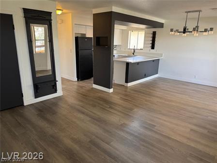 Building Photo - 6233 Ilanos Ln