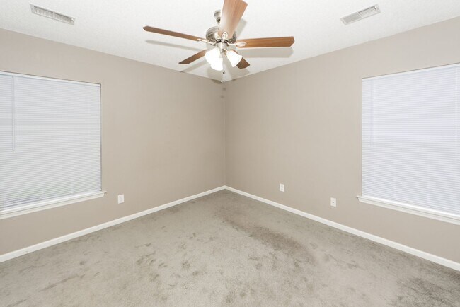 Building Photo - 3 Bedroom 2 Bath Home in Scotts Mill - Summerville