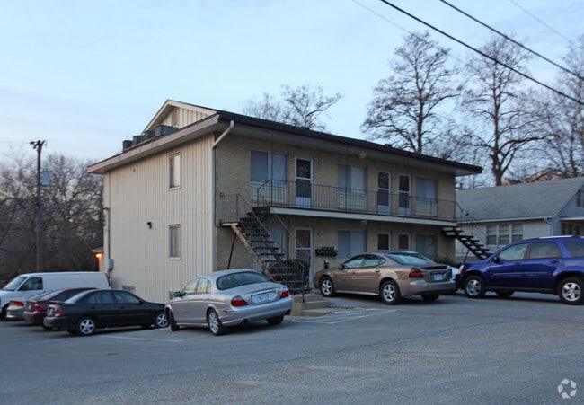 Primary Photo - Parkview Plaza Apartments