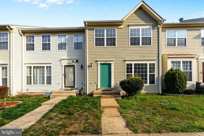 Building Photo - 4869 Benecia Ln