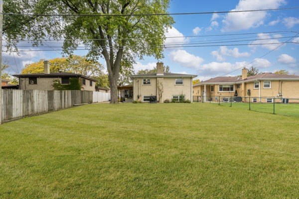 Building Photo - 1895 Birch St