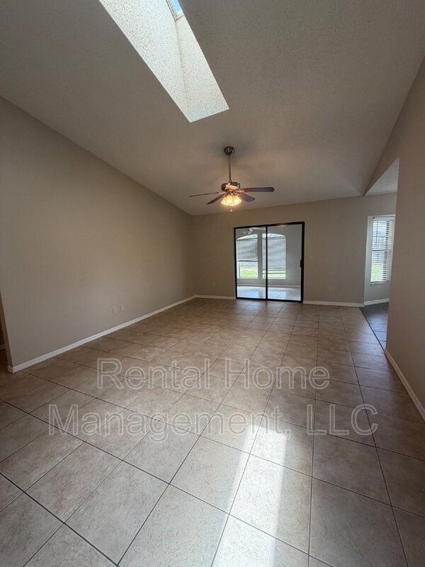 Building Photo - 149 Hazel Blvd