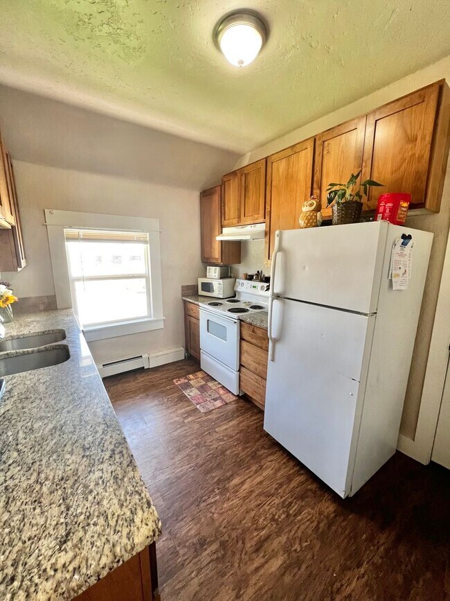 Building Photo - Johnstown Apartments (KC-KS)