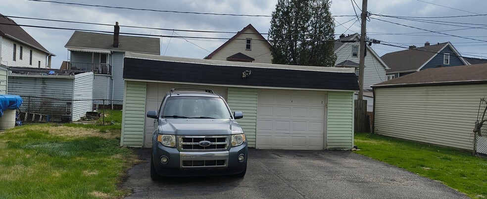 Building Photo - 4504 Beta Ave