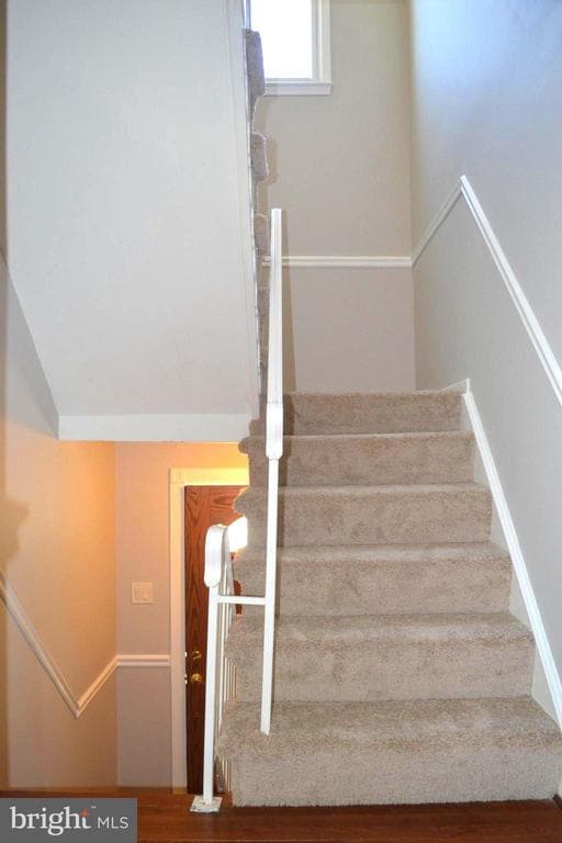 Building Photo - 1 Ingleside Ct
