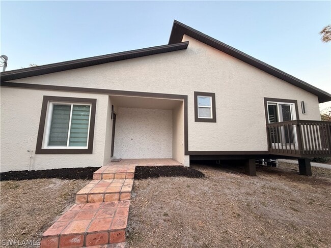 Building Photo - 3711 4th Ave NE