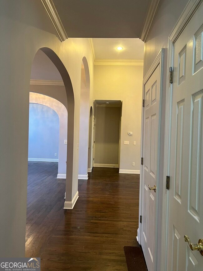 Building Photo - 2476 Sewell Mill Rd