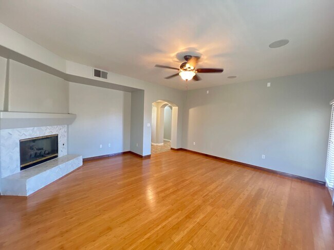 Building Photo - 3006 Tresselwyck Ln
