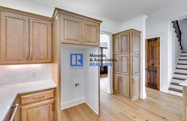 Building Photo - 1418 Windrose Dr