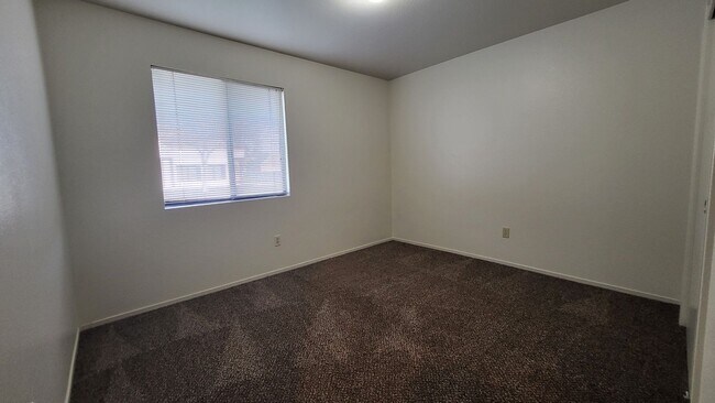 Building Photo - 8601 Lyn River Ct